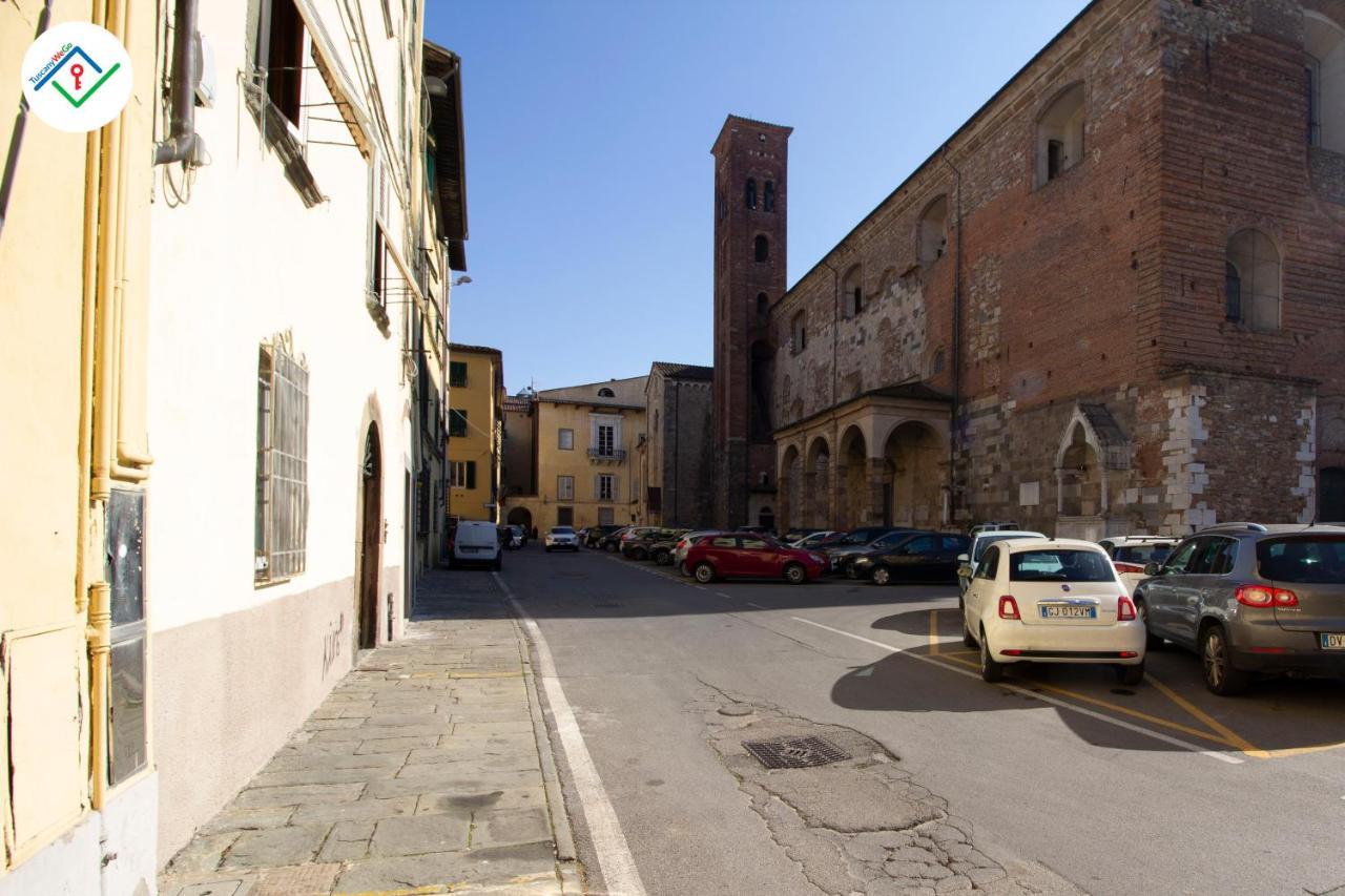 Antica Piazza Apartment By Tuscanywego Lucca Exterior photo